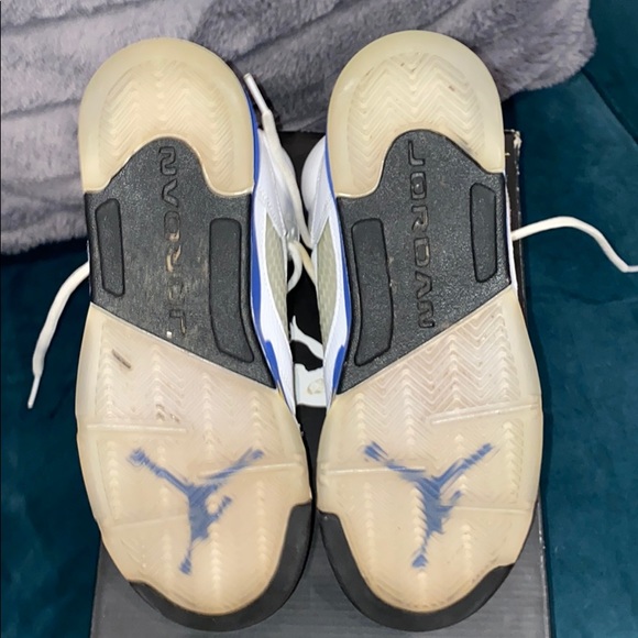 Jordan 5 laney - Picture 3 of 7